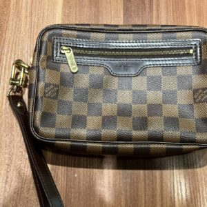 Клатч Louis Vuitton в отличном состоянии