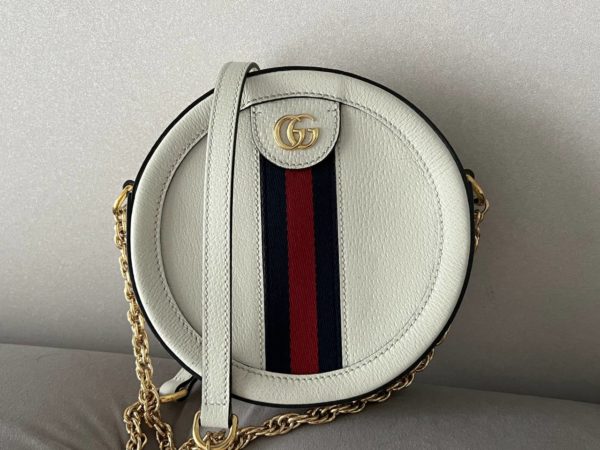 Редкая сумка Gucci на цепочке в отличном состоянии