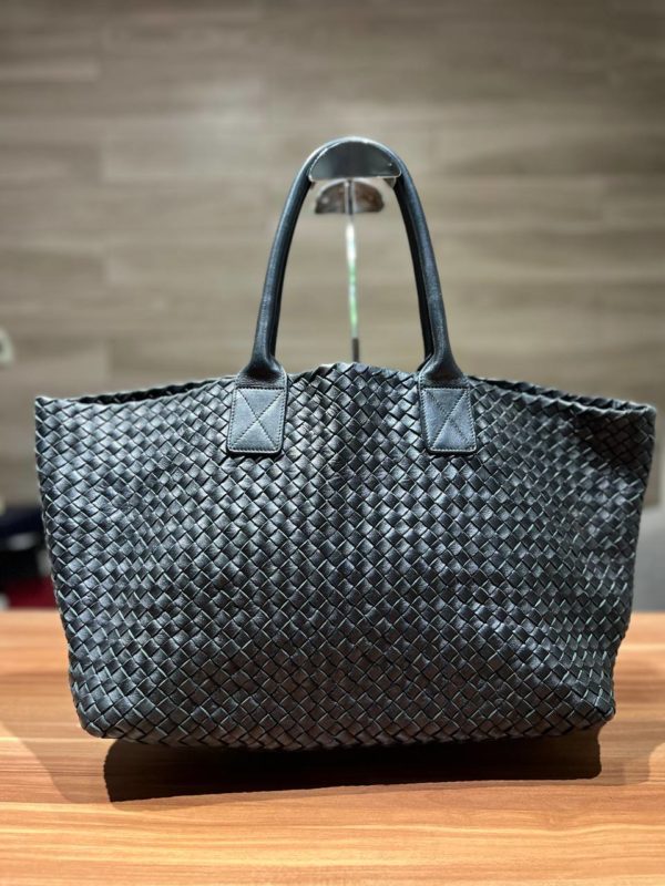 Сумка Bottega Veneta с клатчем в очень хорошем состоянии