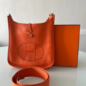 Продается сумка Hermes Evelyne 29