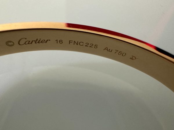 Продается золотой браслет Cartier Love в идеальном состоянии