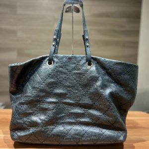 Сумка Chanel в очень хорошем состоянии
