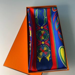 Новый шелковый платок Hermes
