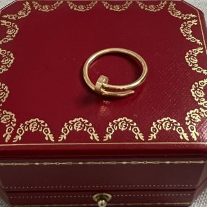 Золотое кольцо Cartier 750 пробы