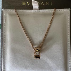 Продается новая золотая подвеска Bvlgari Serpenti с бриллиантами