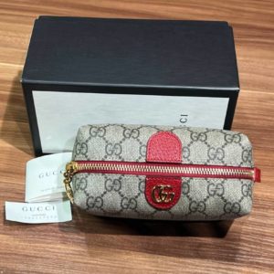 Новая косметичка Gucci