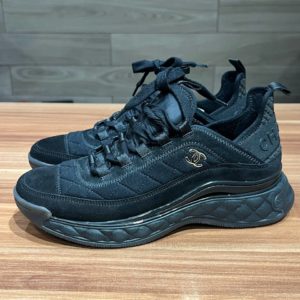 Новые кроссовки Chanel