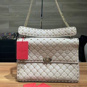 Сумка Valentino в состоянии новой