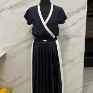 Платье Valentino в состоянии нового