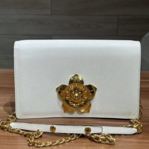Сумочка Prada в отличном состоянии