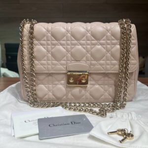 Сумочка Christian Dior в отличном состоянии
