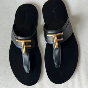 Продаются новые шлепанцы Tom Ford