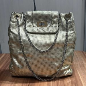Продается сумка Chanel в идеальном состоянии