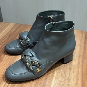 Демисезонные ботинки Chanel в отличном состоянии