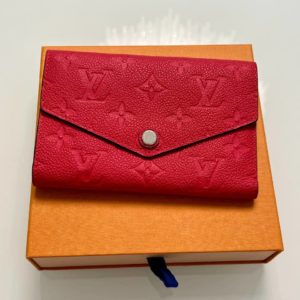 Продается новый кошелек Louis Vuitton