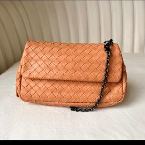 Сумка Bottega Veneta Olimpia mini в очень хорошем состоянии