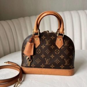Продается сумка Louis Vuitton Alma BB